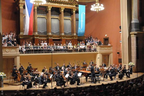 Leif-Ove-Andsnes-Mahler-Chamber-Orchestra-foto-Pražské-Jaro-Zdeněk-Chrapek